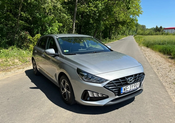 Hyundai I30 cena 49900 przebieg: 142000, rok produkcji 2021 z Jastrowie małe 562